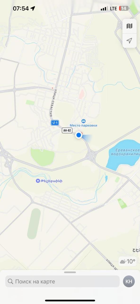 Joy Hotel Apartament 耶烈万 外观 照片
